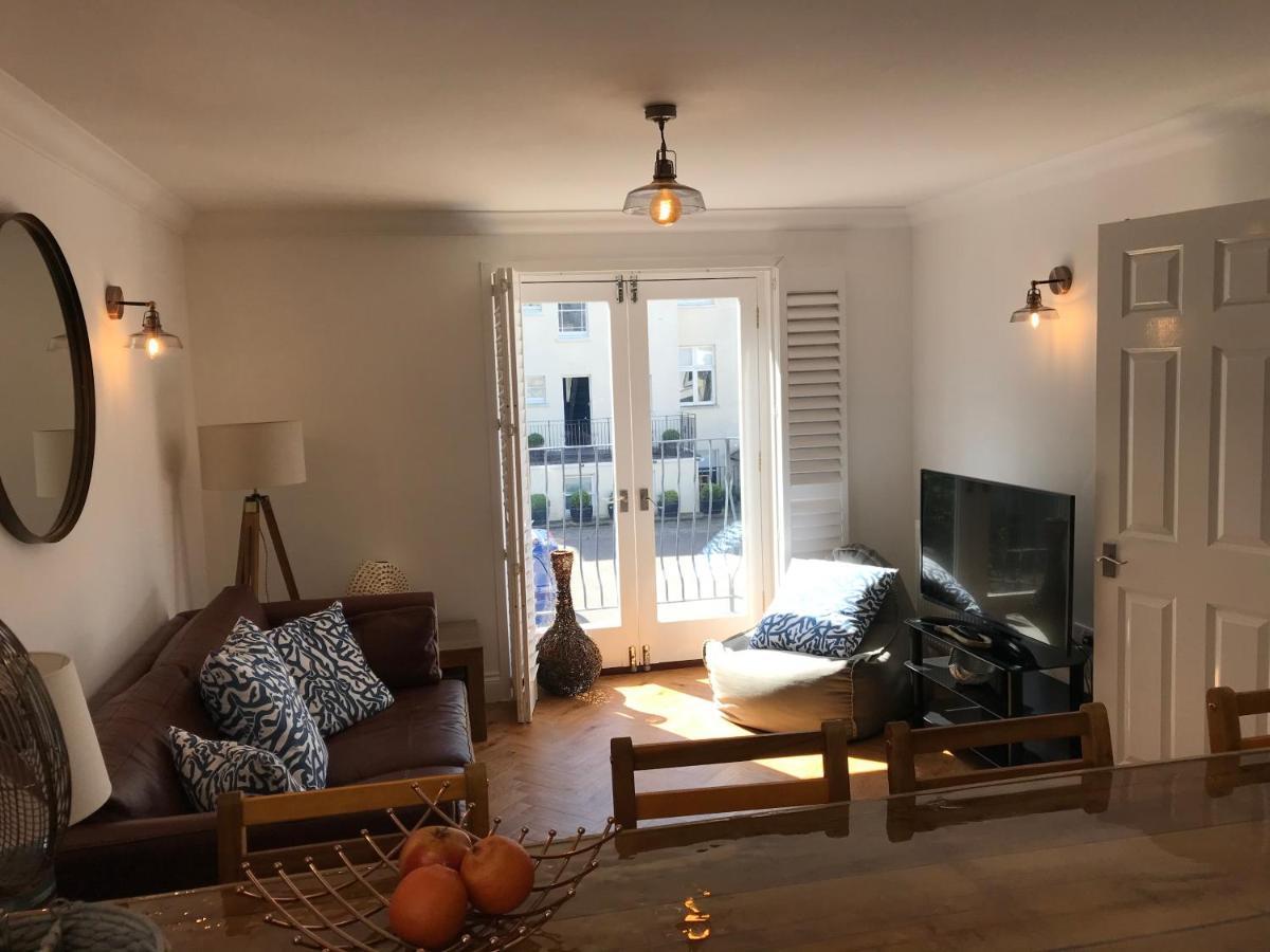 The Beach House Holiday Apartments Eastbourne Dış mekan fotoğraf