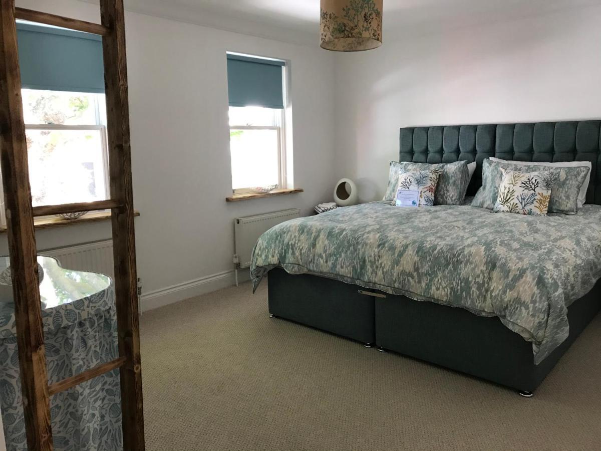 The Beach House Holiday Apartments Eastbourne Dış mekan fotoğraf