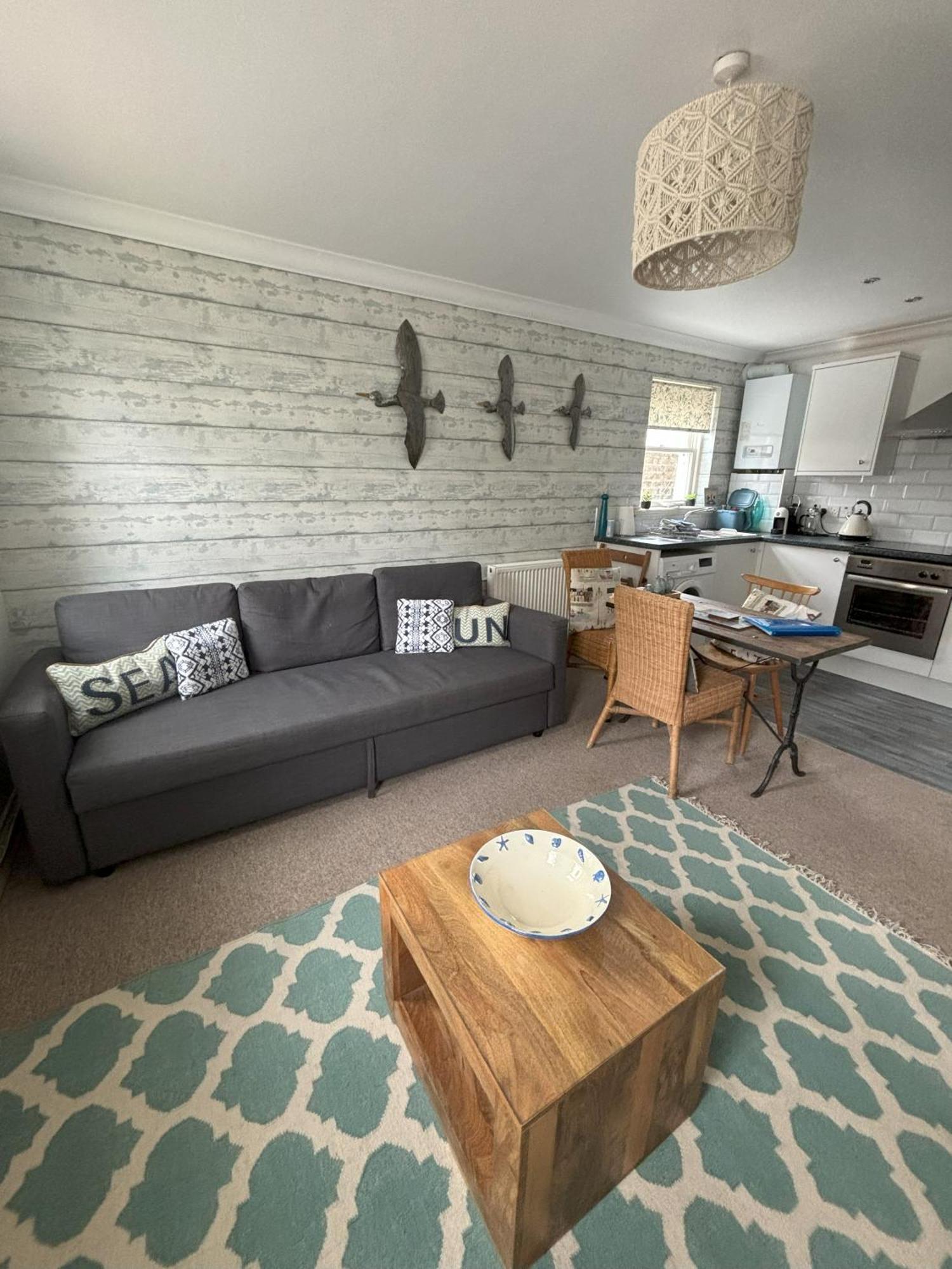 The Beach House Holiday Apartments Eastbourne Dış mekan fotoğraf