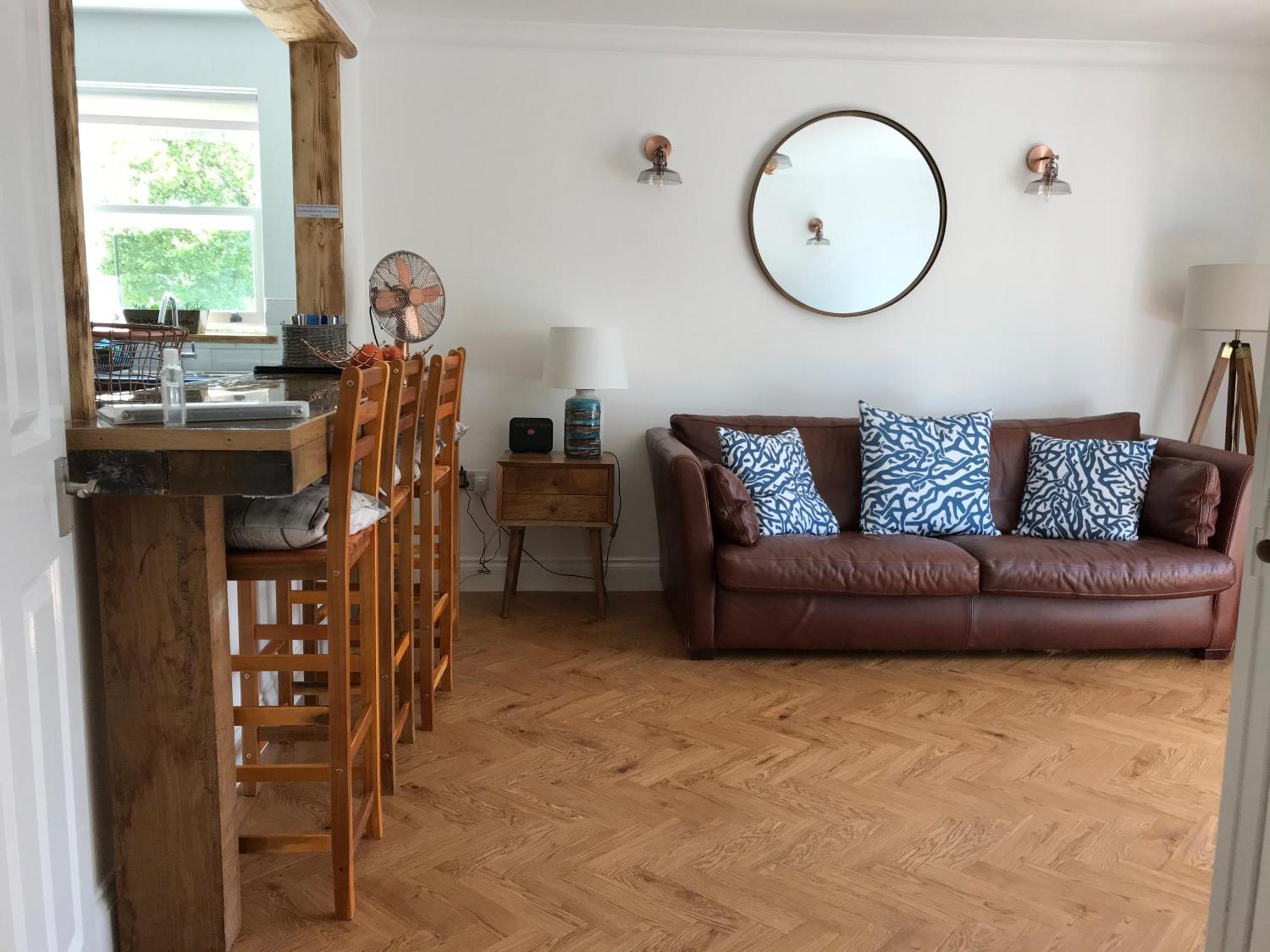 The Beach House Holiday Apartments Eastbourne Oda fotoğraf