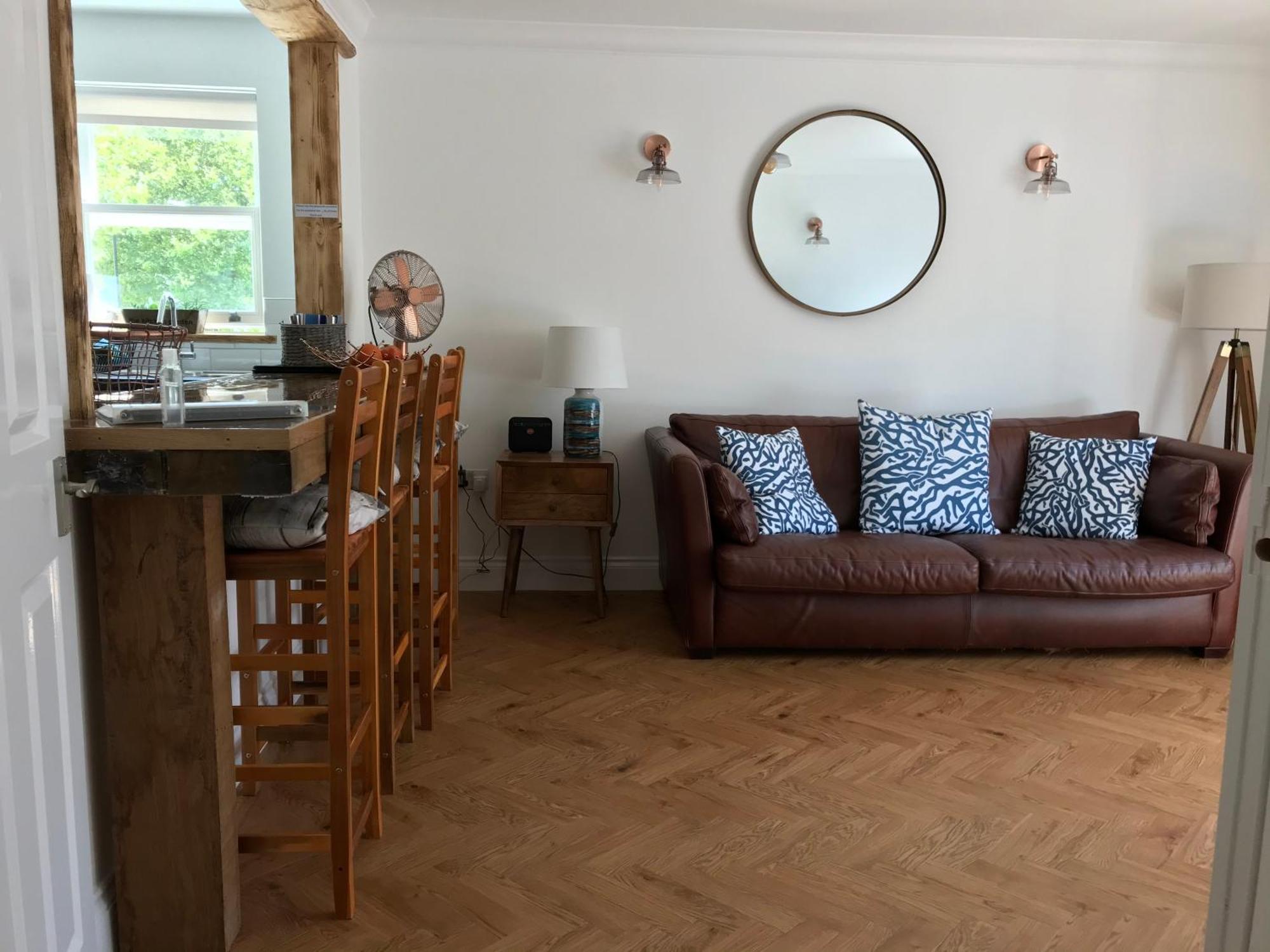The Beach House Holiday Apartments Eastbourne Oda fotoğraf