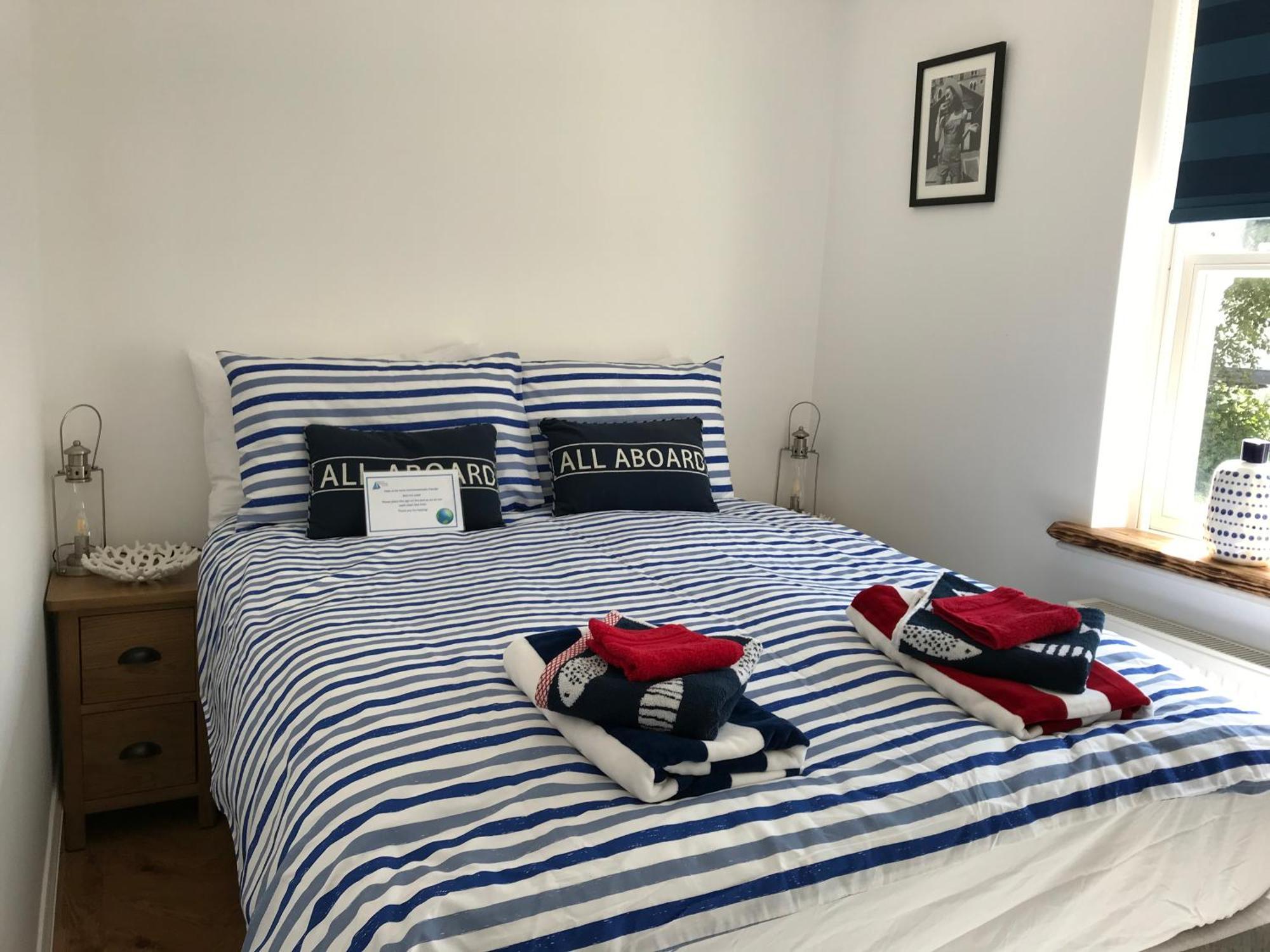 The Beach House Holiday Apartments Eastbourne Oda fotoğraf